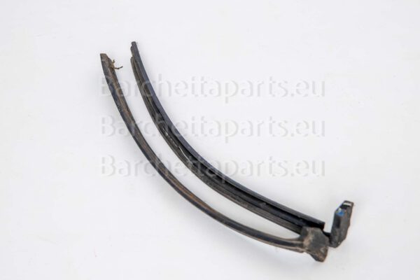 Soft top side rubbers left or right