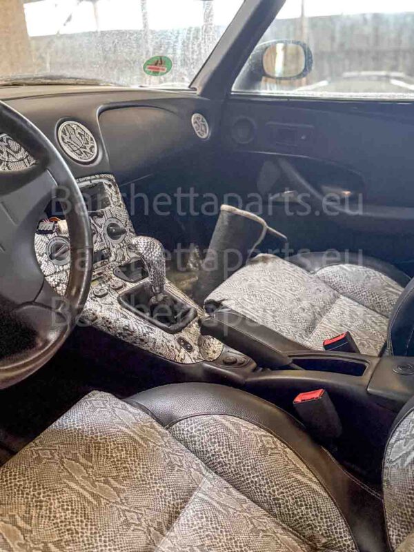 Snake interior with seats