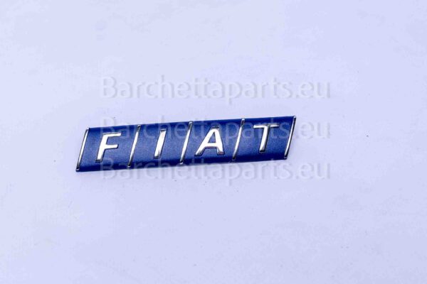 Logo Fiat dietro